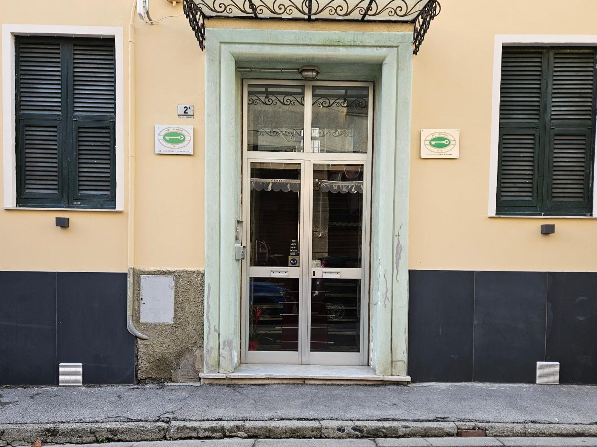 Affittacamere House Leomar Di Sara Genoa Exterior photo