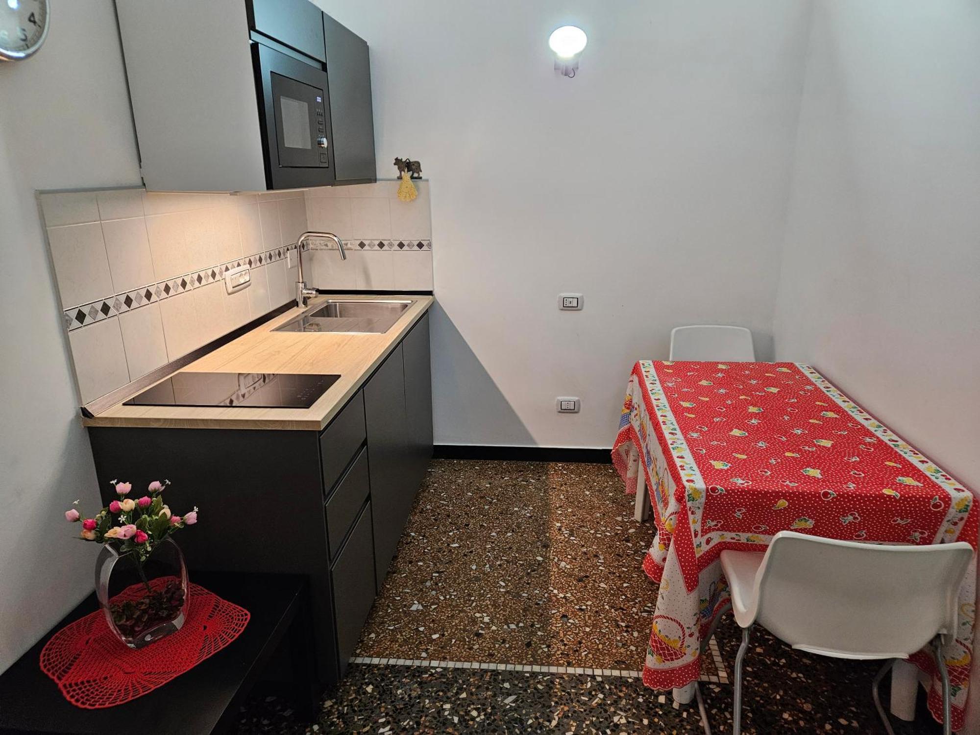 Affittacamere House Leomar Di Sara Genoa Room photo